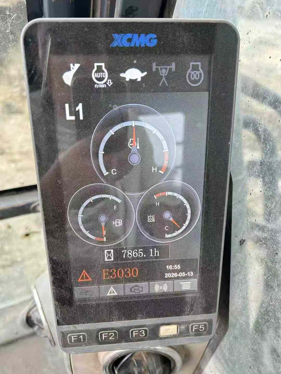 Compre Excavadora XCMG XE370 Usada / 9