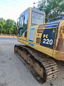 Compre Excavadora Komatsu PC200-8 Usada / 2 Compre Excavadora Komatsu PC200-8 Usada / 2