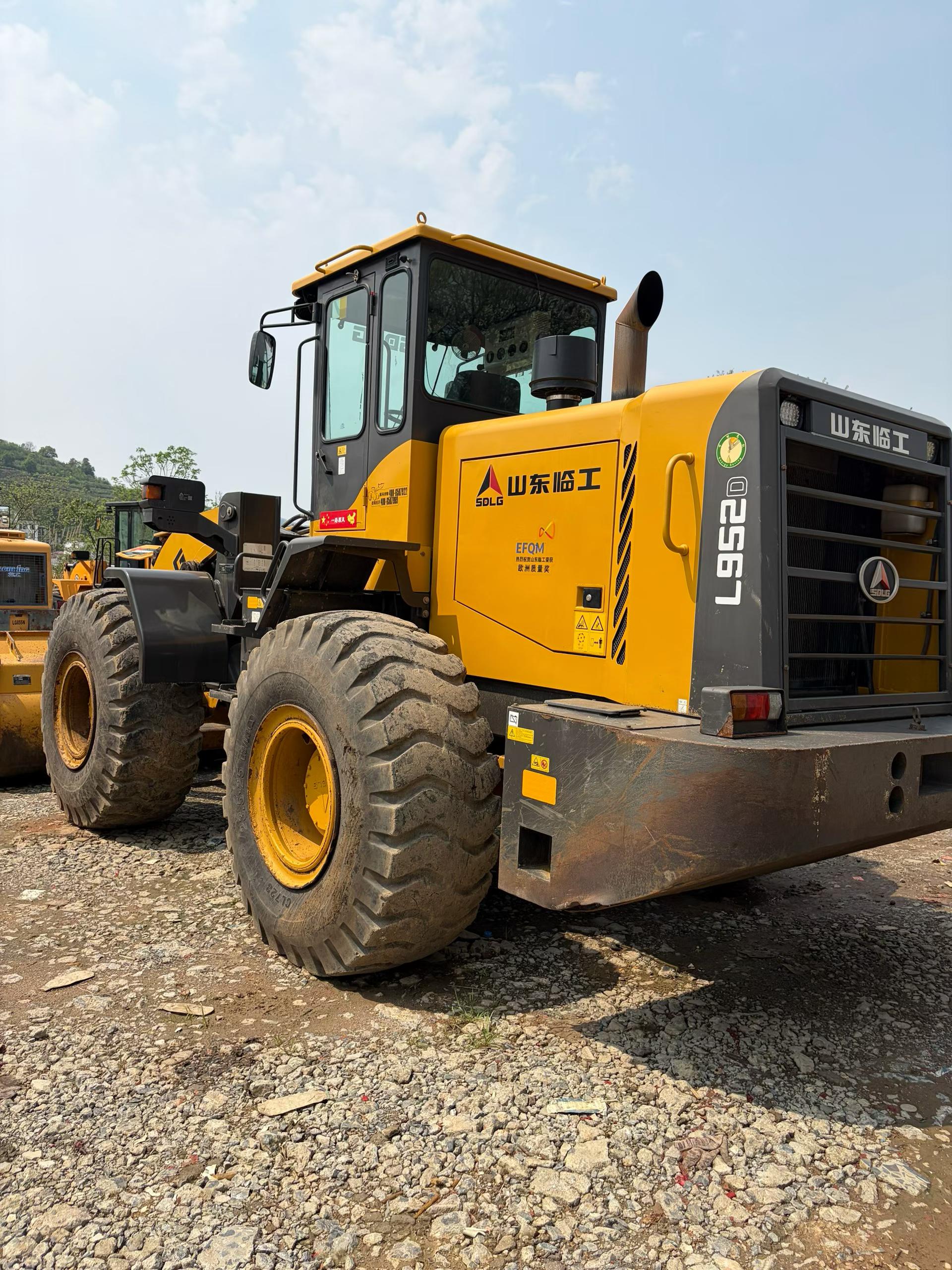 Buy SDLG L952 Used Loader
