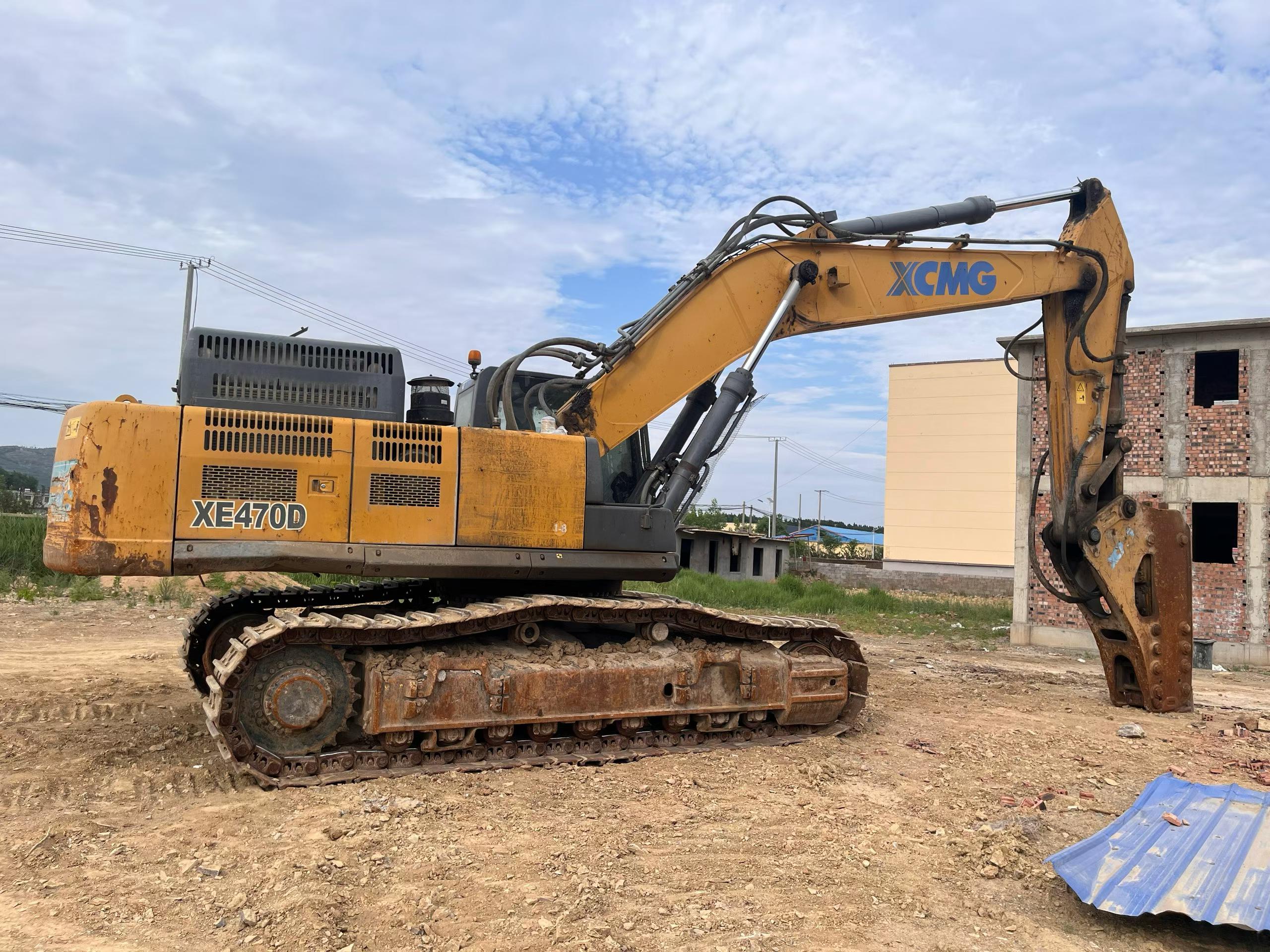 Buy XCMG XE470 Used Excavator / 2 Buy XCMG XE470 Used Excavator / 2