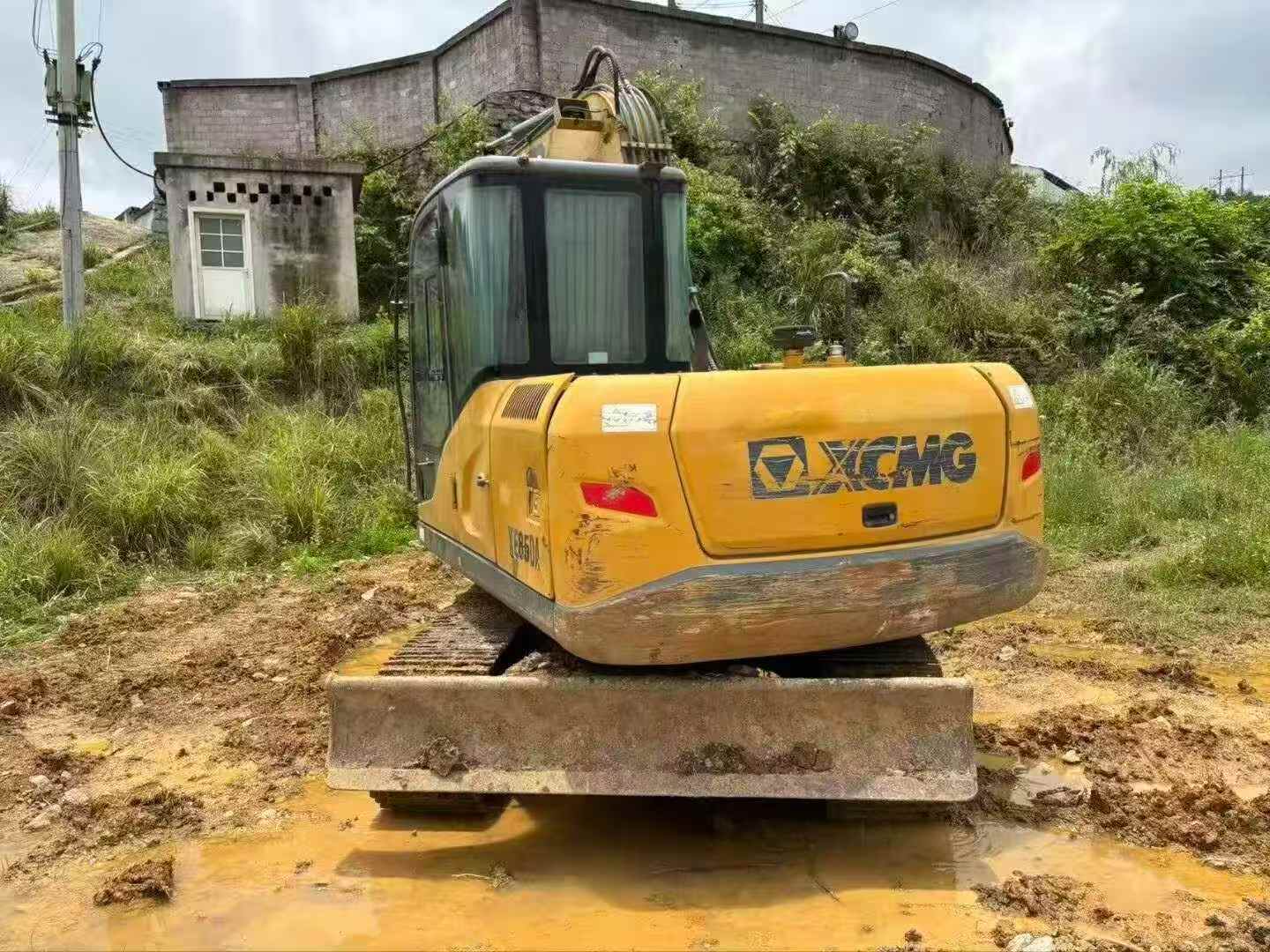 Compre Excavadora XCMG XE75C Usada / 3