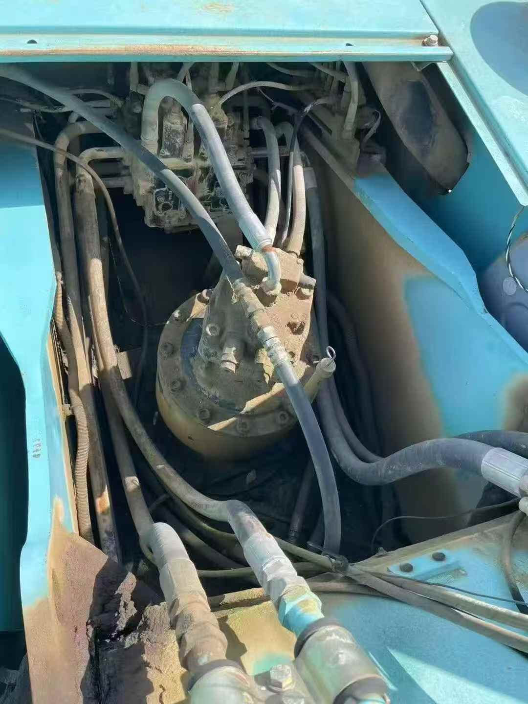 شراء حفارة Kobelco SK350-8 مستعملة / 2