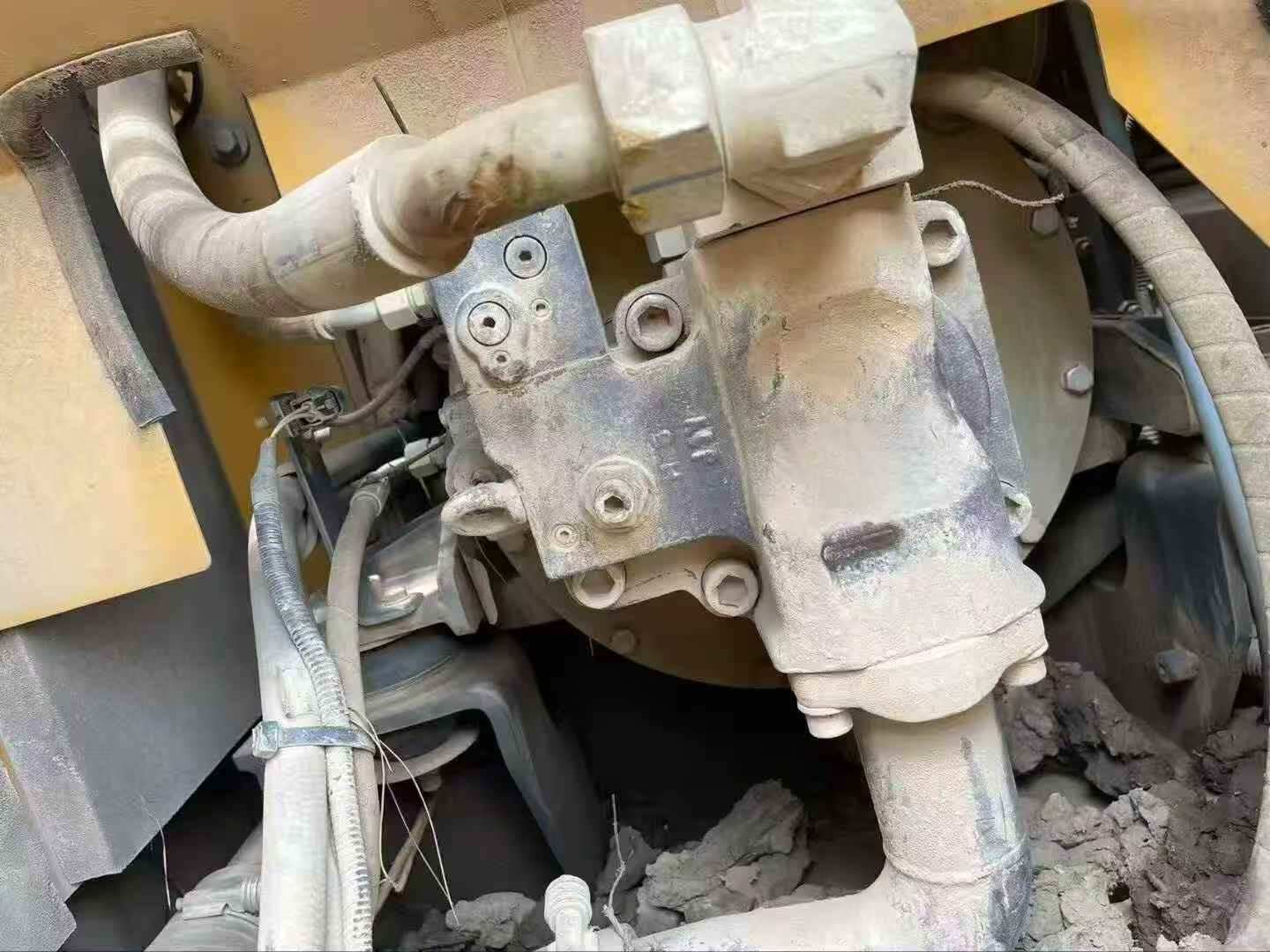 Compre Excavadora XCMG XE75C Usada / 6