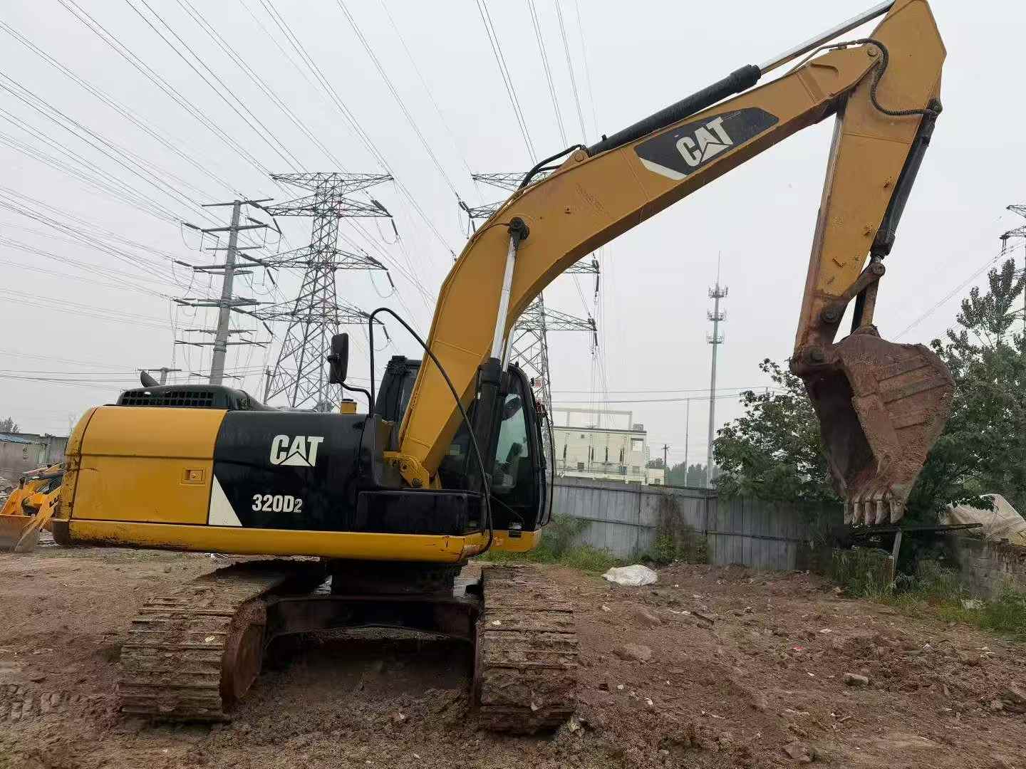 Купить Подержанный Экскаватор Caterpillar 320D / 7
