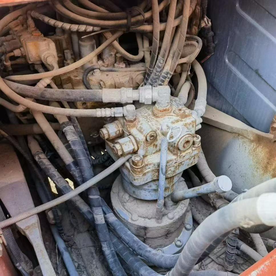 Купить Подержанный Экскаватор Hitachi EX120 / 5