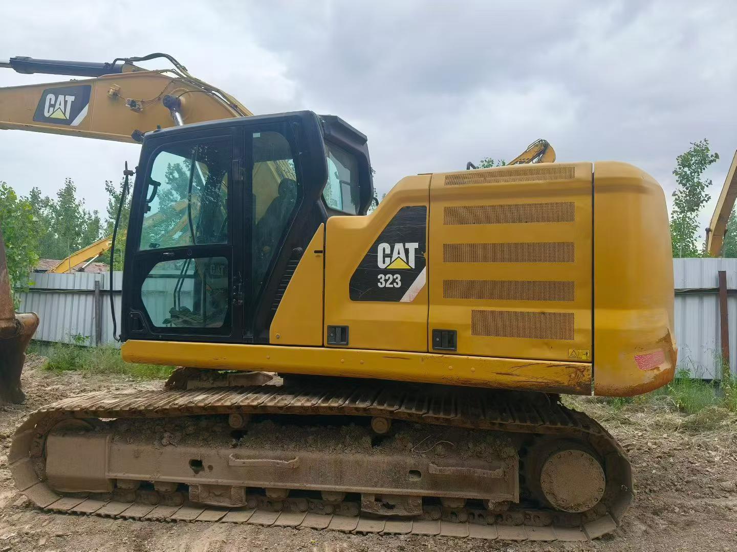 Buy Caterpillar 323 Used Excavator