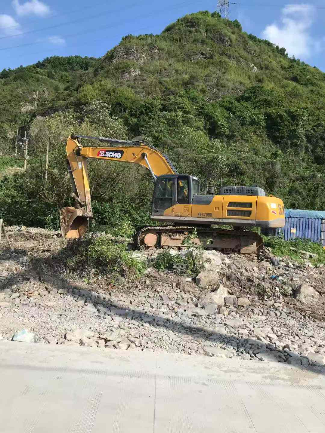 Compre Excavadora XCMG XE370 Usada / 2