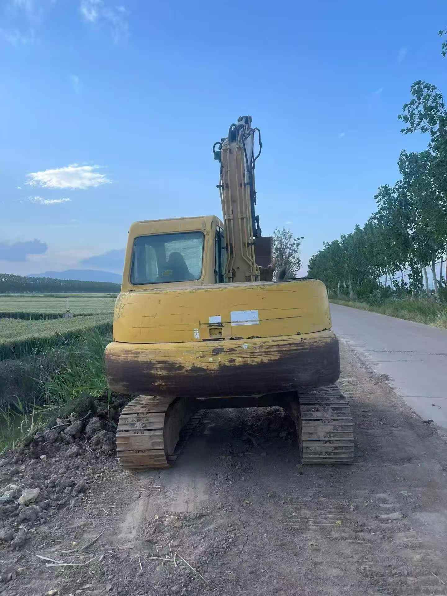Купить Подержанный Экскаватор Komatsu PC60-7 / 2 Купить Подержанный Экскаватор Komatsu PC60-7 / 2