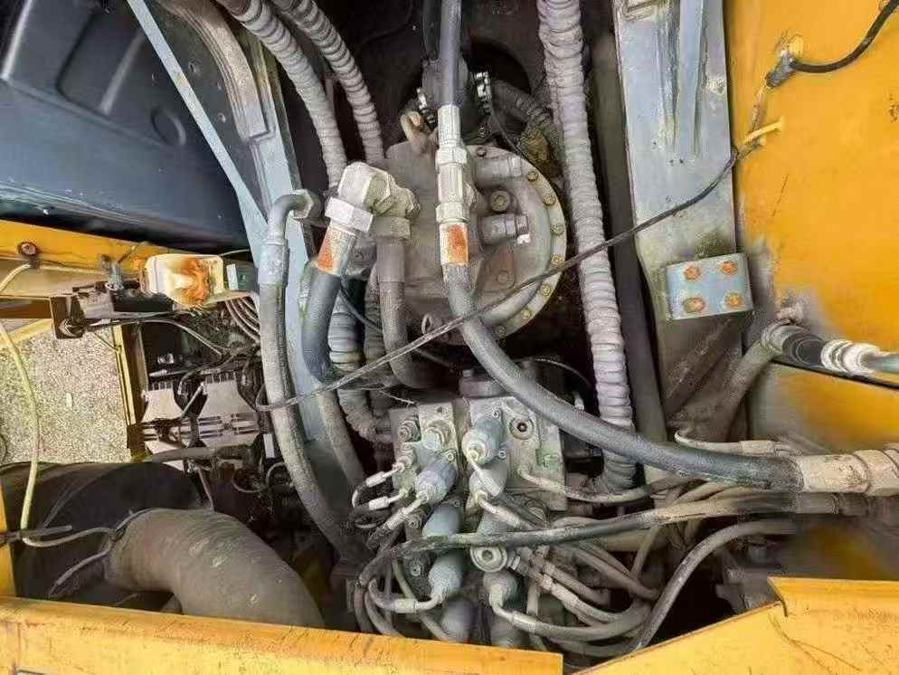 Compre Excavadora XCMG XE490D Usada / 6