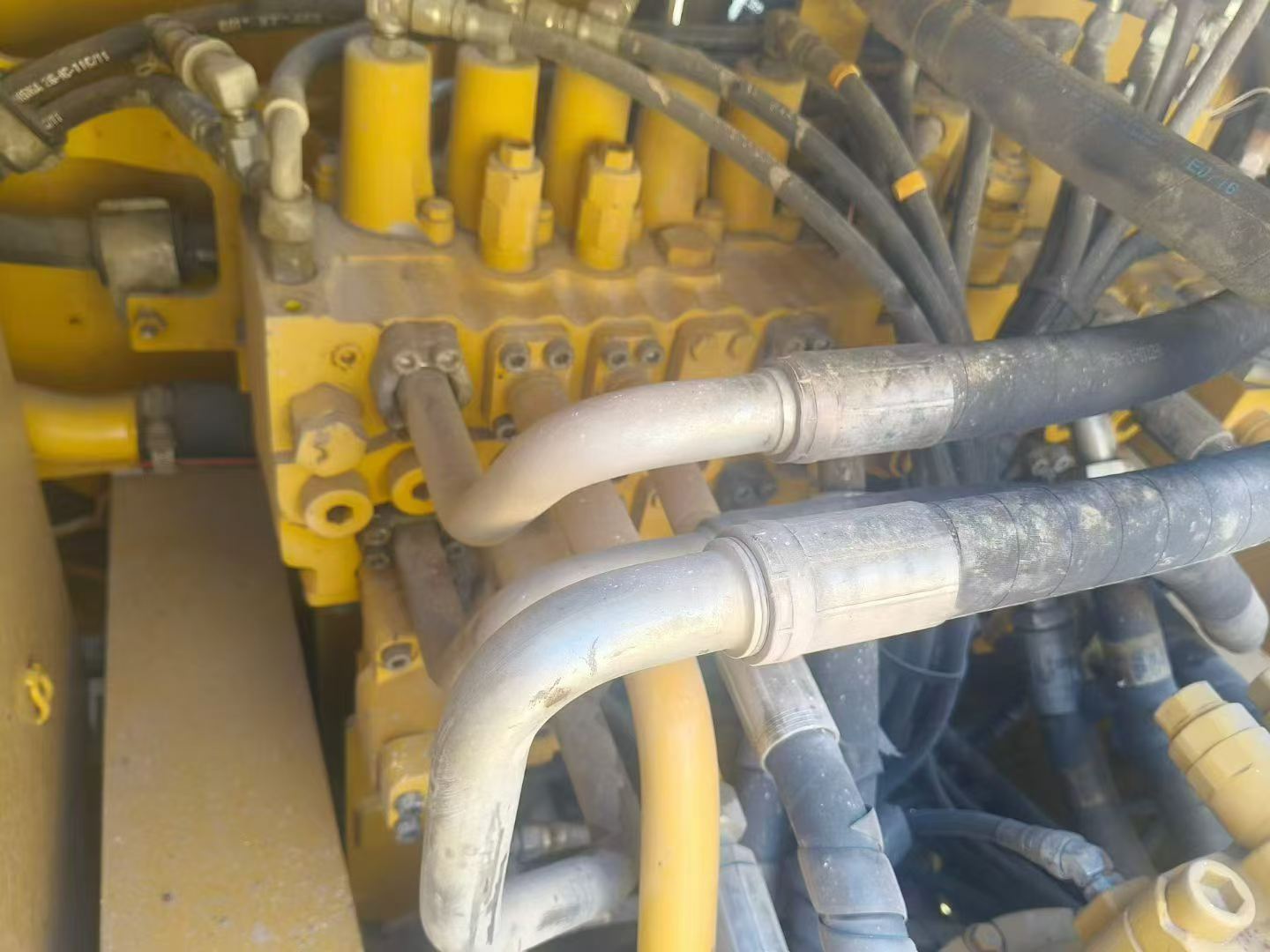Buy Caterpillar 326DL Used Excavator / 9 Buy Caterpillar 326DL Used Excavator / 9