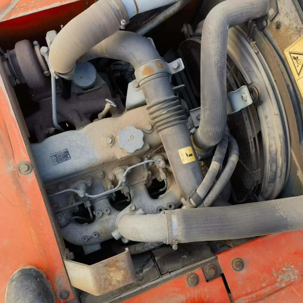 Купить Подержанный Экскаватор Hitachi EX120 / 8