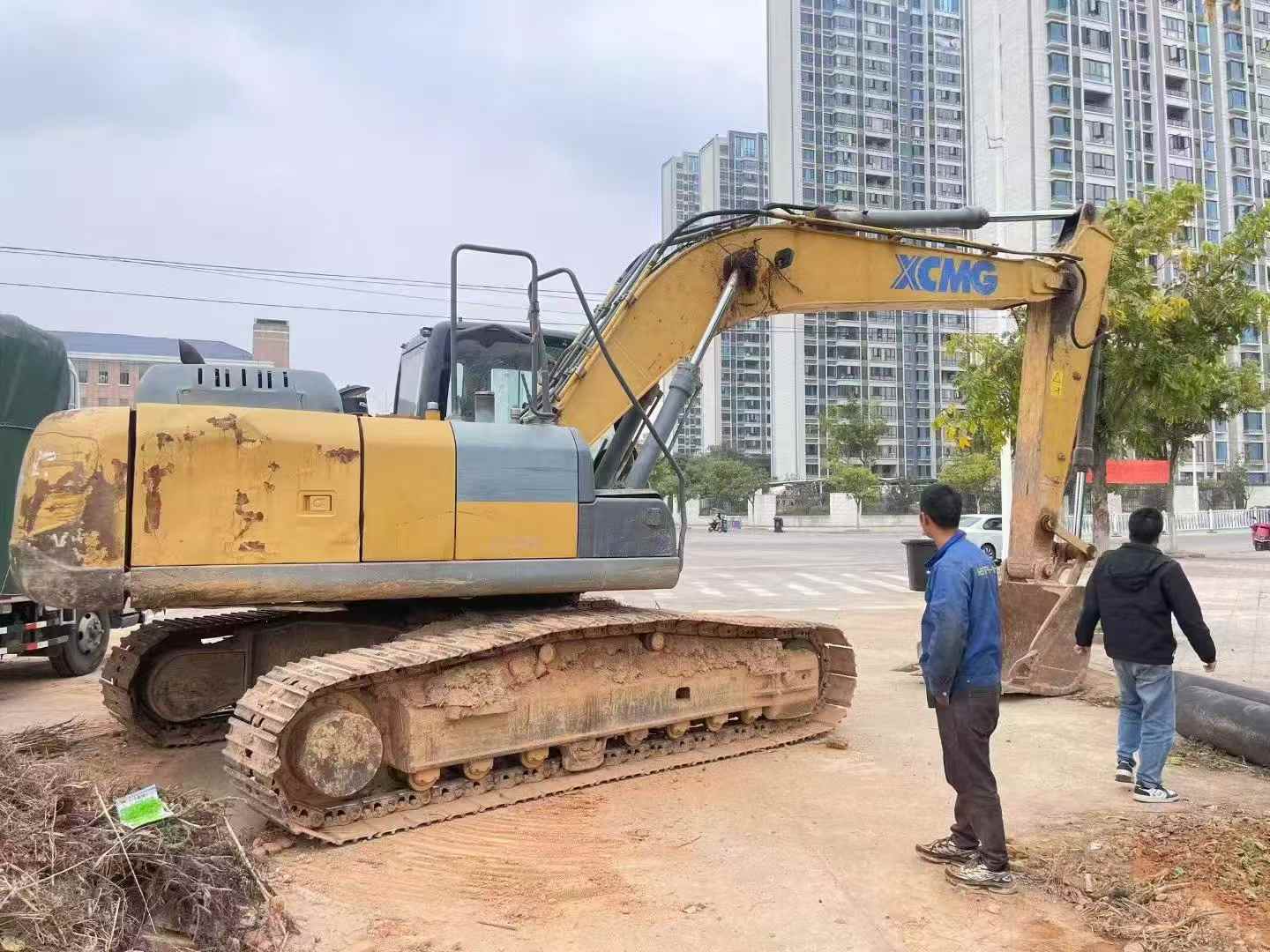 Купить Подержанный Экскаватор XCMG XE200D / 3