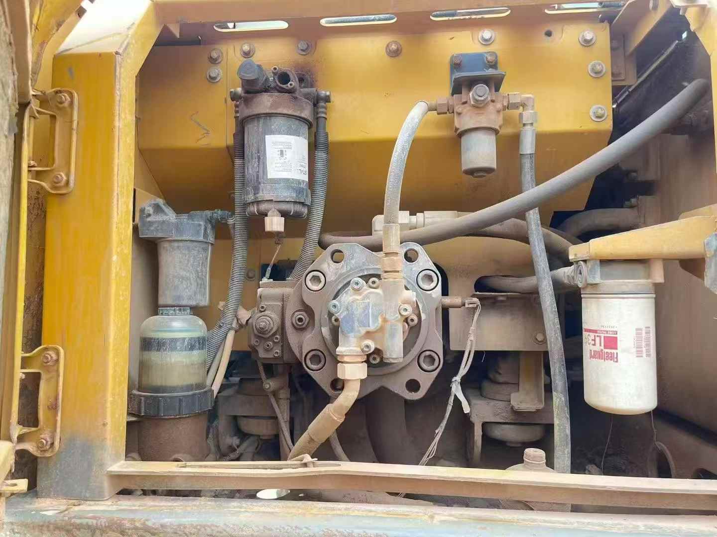 Купить Подержанный Экскаватор XCMG XE200D / 6
