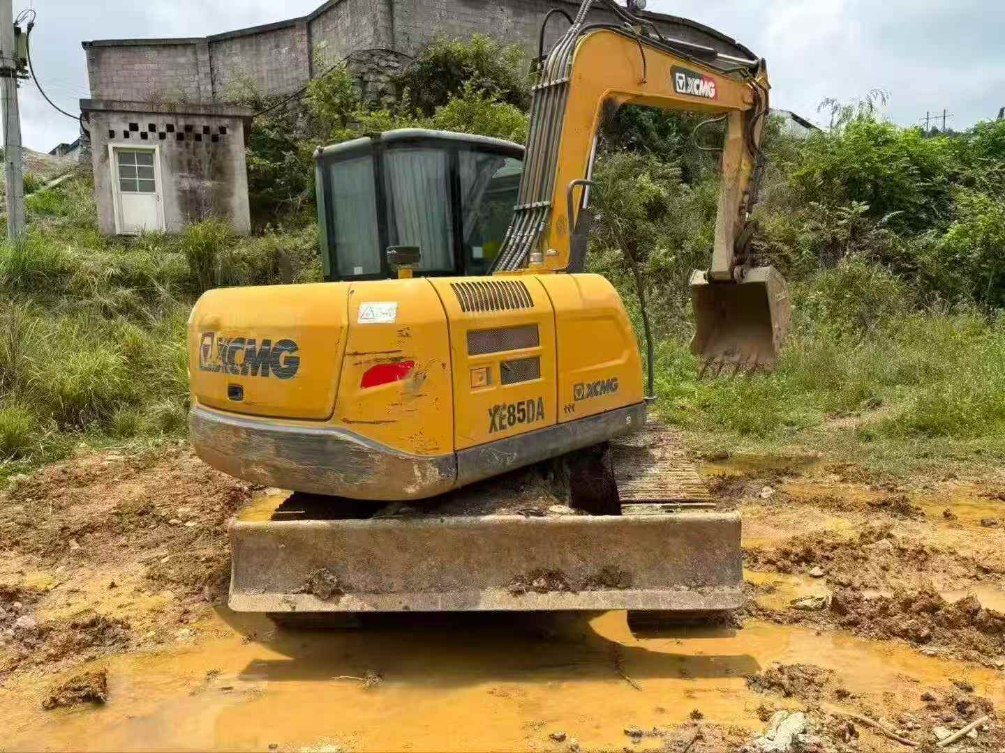 Compre Excavadora XCMG XE75C Usada / 4
