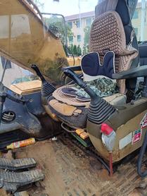 Buy Komatsu PC200-8N1 Used Excavator / 2 Buy Komatsu PC200-8N1 Used Excavator / 2