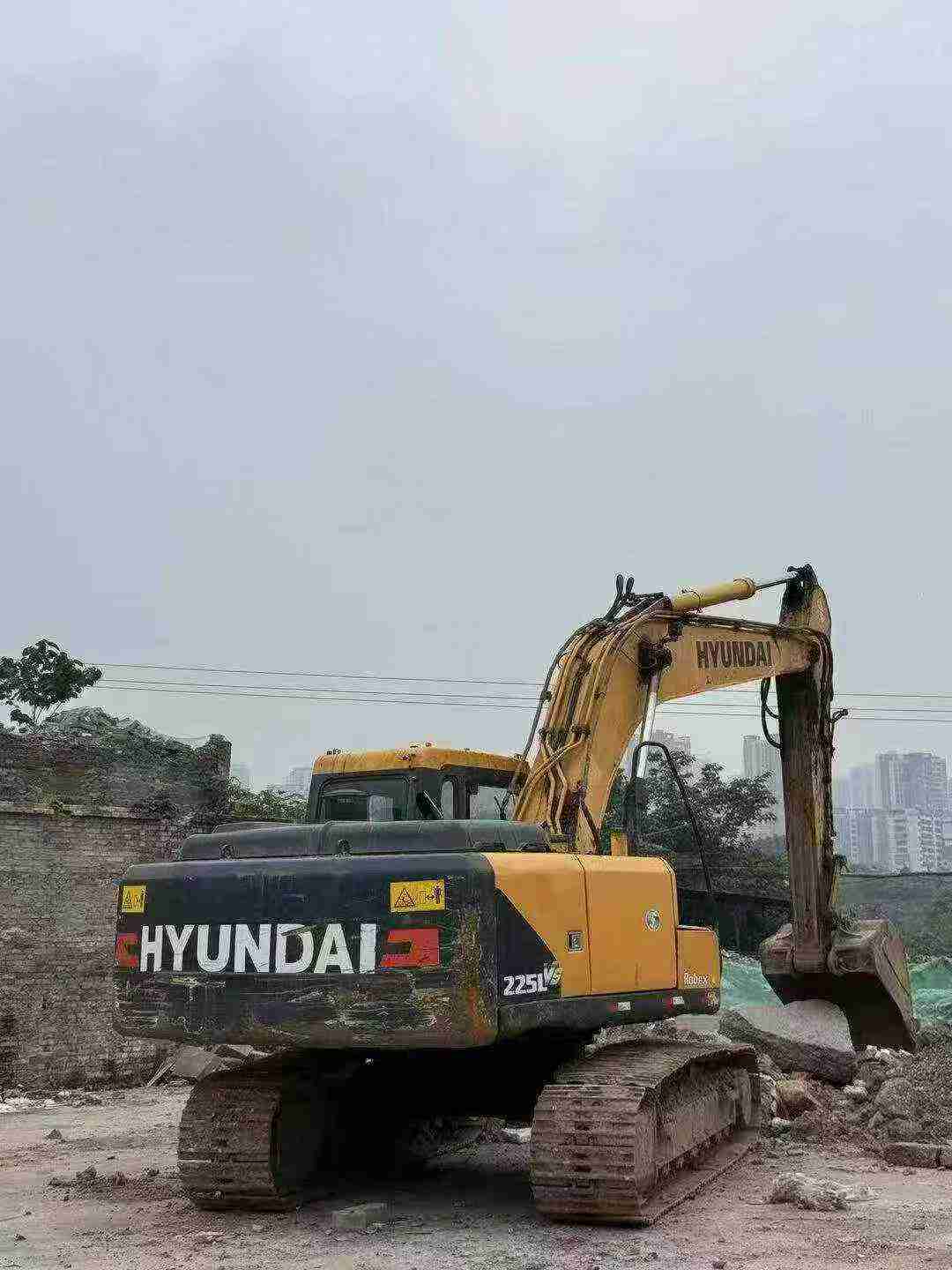 Comprar Hyundai R215VS Usado Excavadora