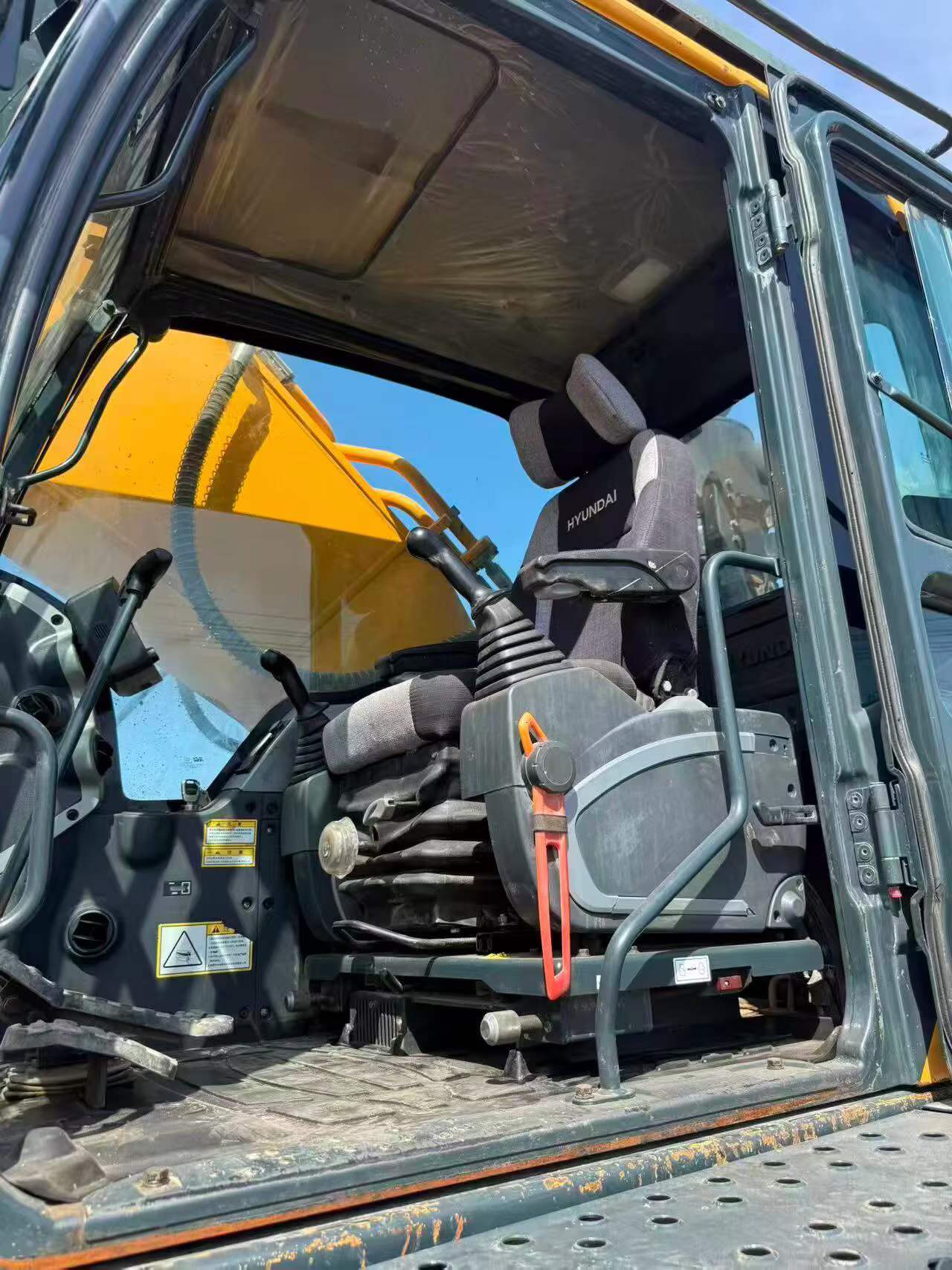 Acheter Pelle Hyundai R520L-9VS d'occasion / 7