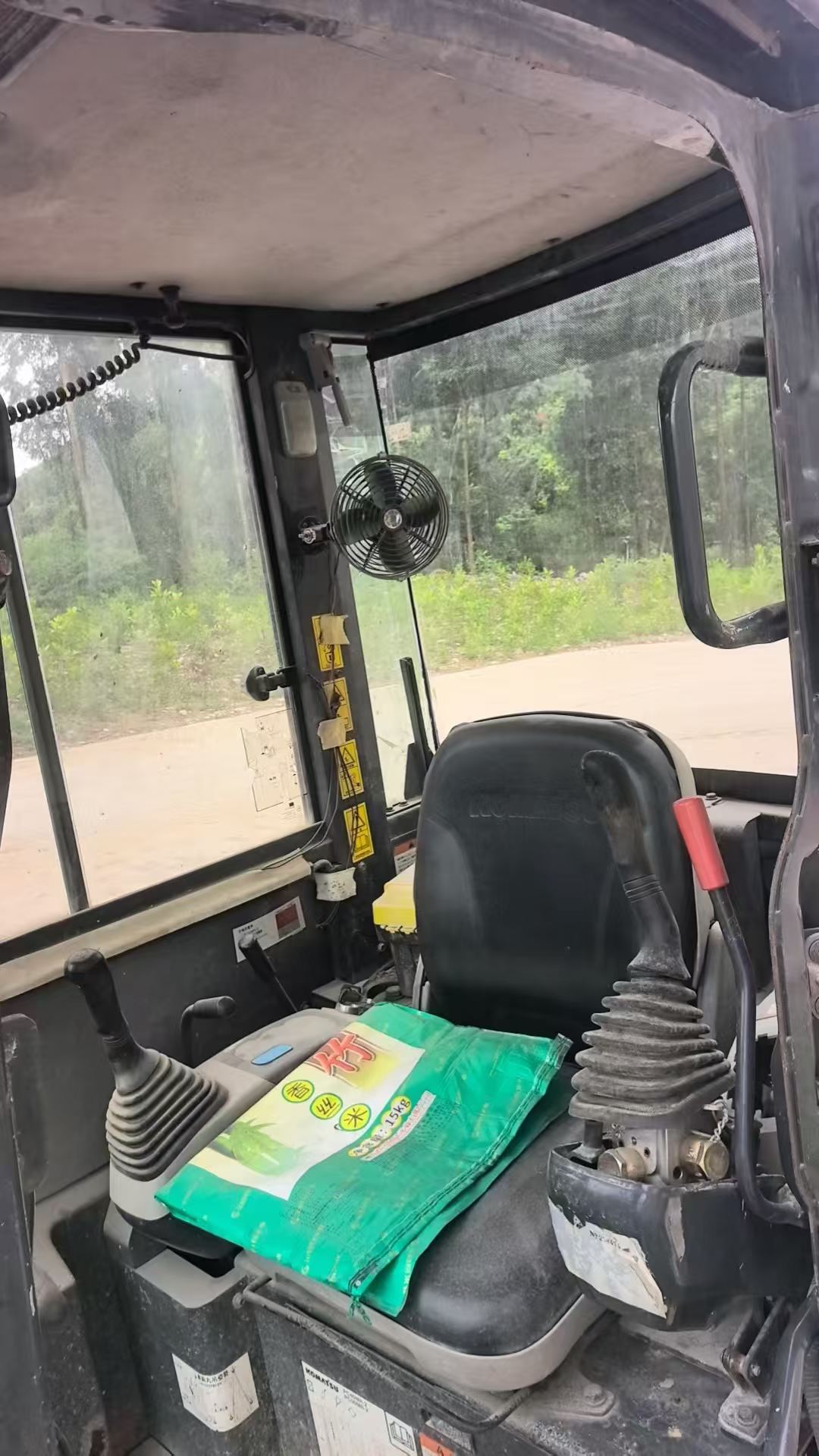 Compre Escavadeira Komatsu PC50MR-2 Usada / 3