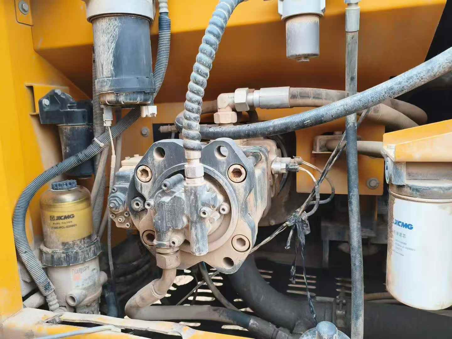 Compre Excavadora XCMG XE200 Usada / 6