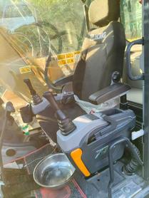 Buy XCMG XE135B Used Excavator / 4 Buy XCMG XE135B Used Excavator / 4