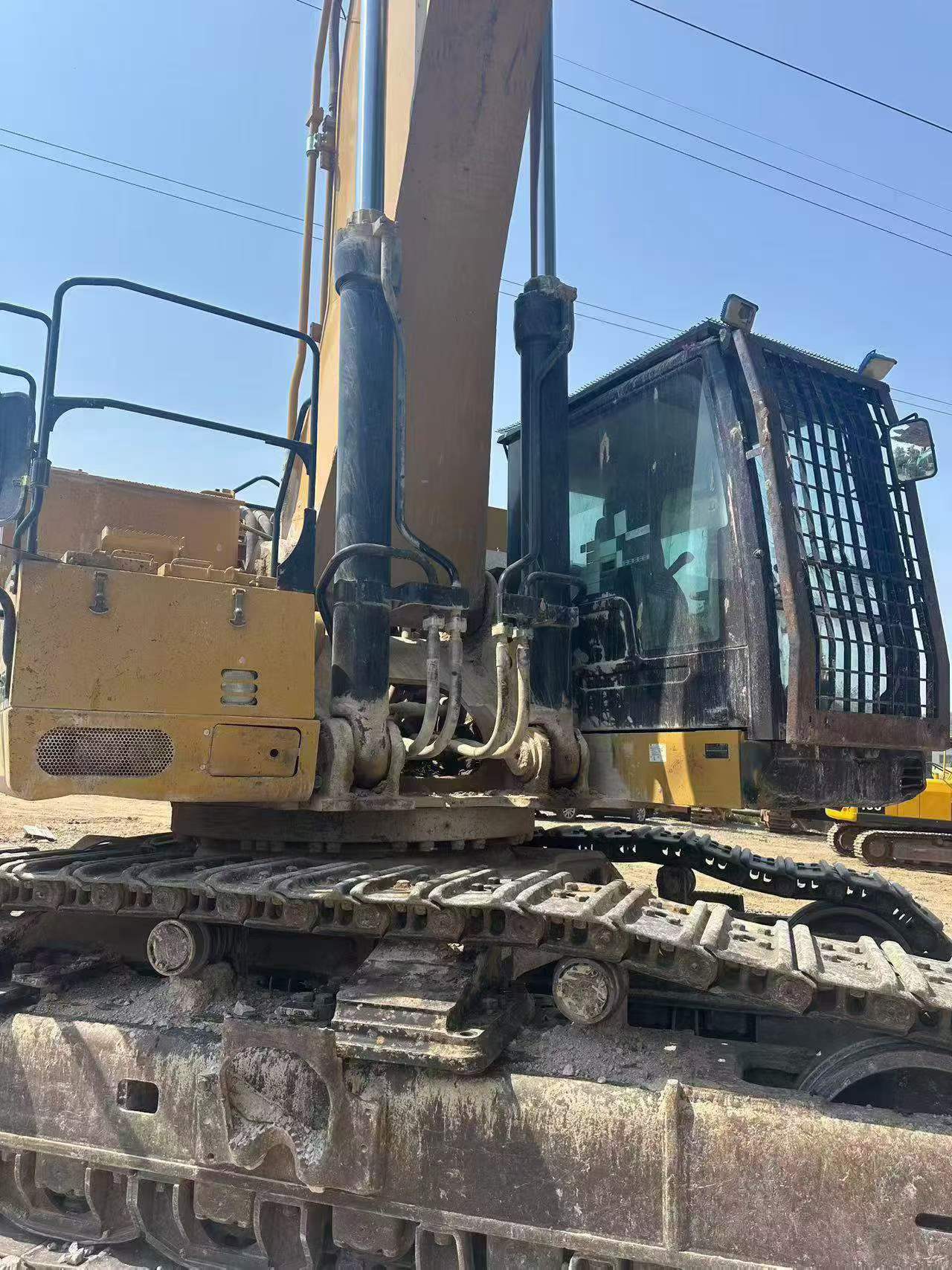 Купить Подержанный Экскаватор Caterpillar 374D / 2
