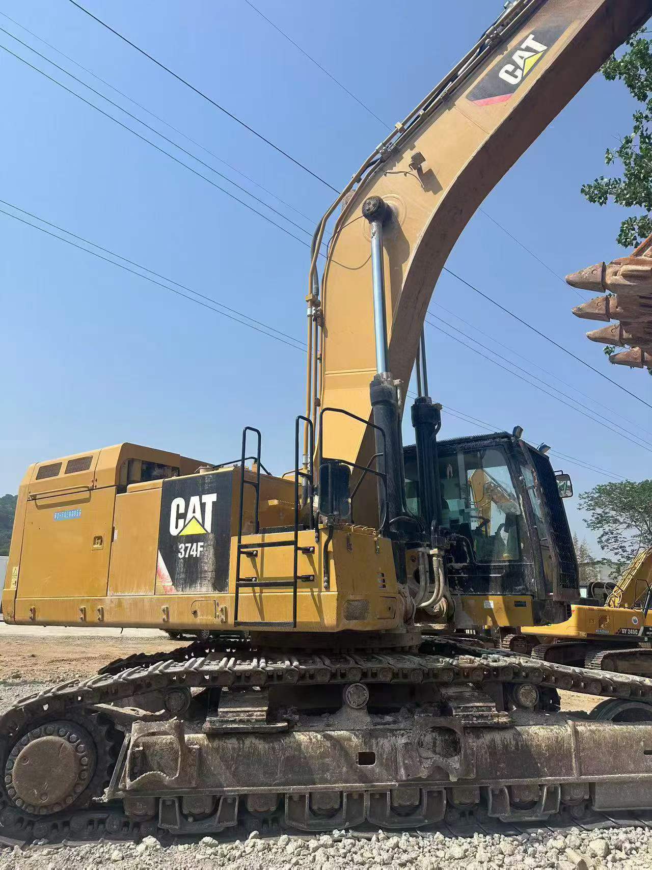 Купить Подержанный Экскаватор Caterpillar 374D / 3