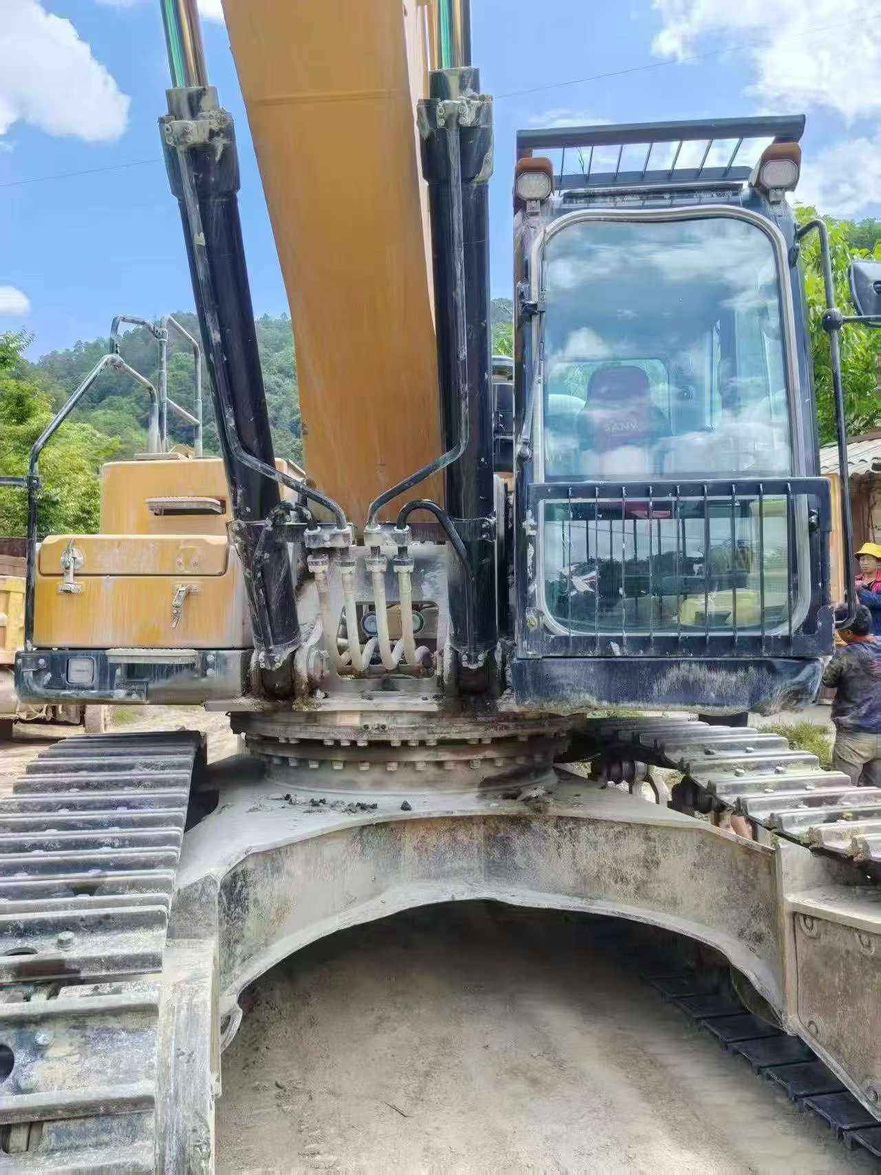 Buy Sany SY375H Used Excavator / 3 Buy Sany SY375H Used Excavator / 3