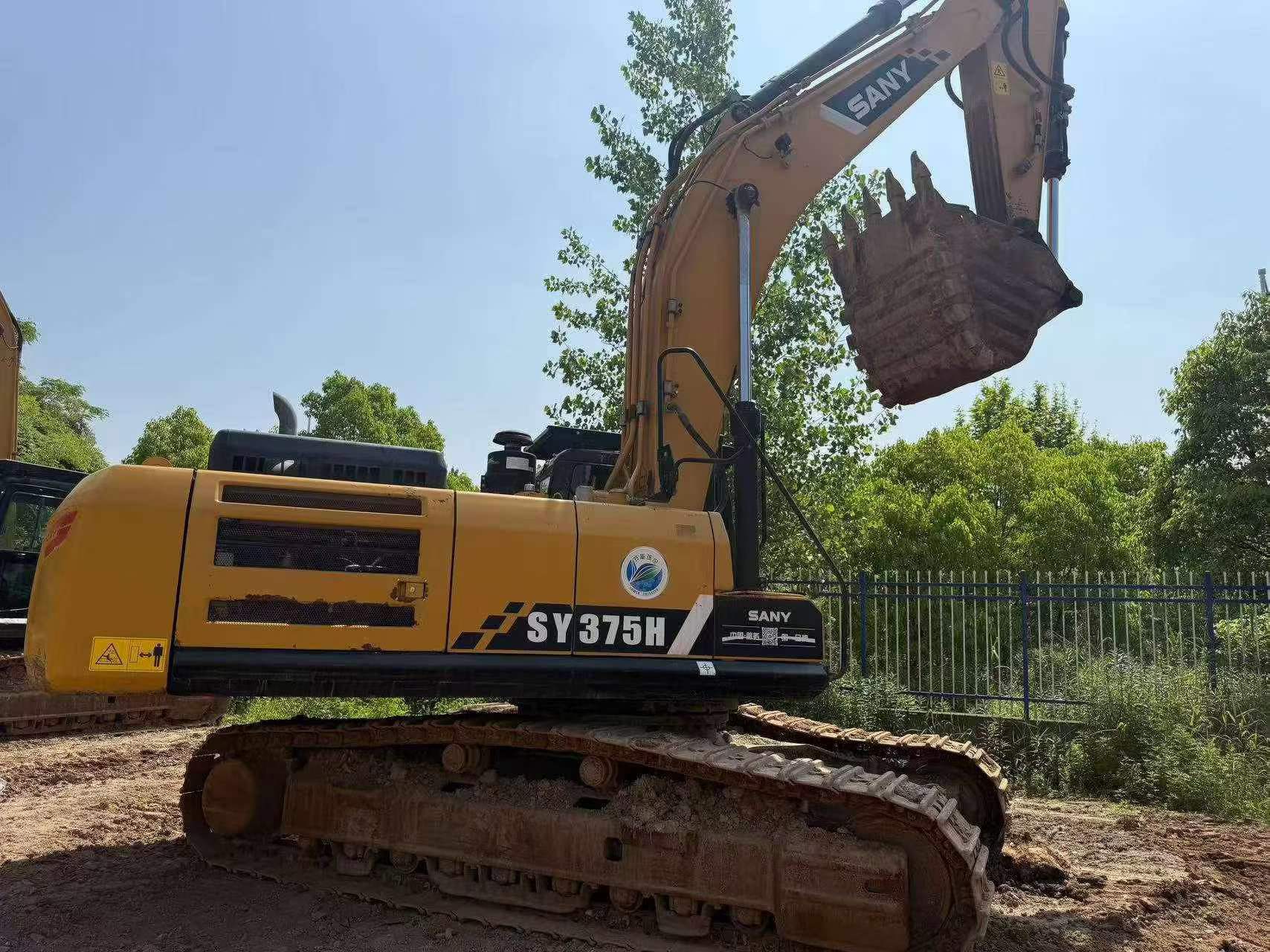 Buy Sany SY375H Used Excavator / 1
