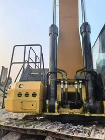 Buy Caterpillar 374D Used Excavator / 2 Buy Caterpillar 374D Used Excavator / 2
