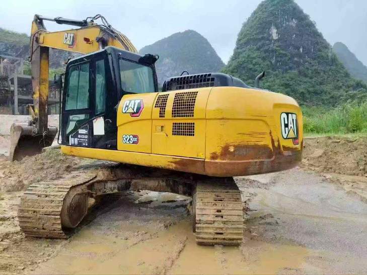 Buy Caterpillar 323 Used Excavator / 1