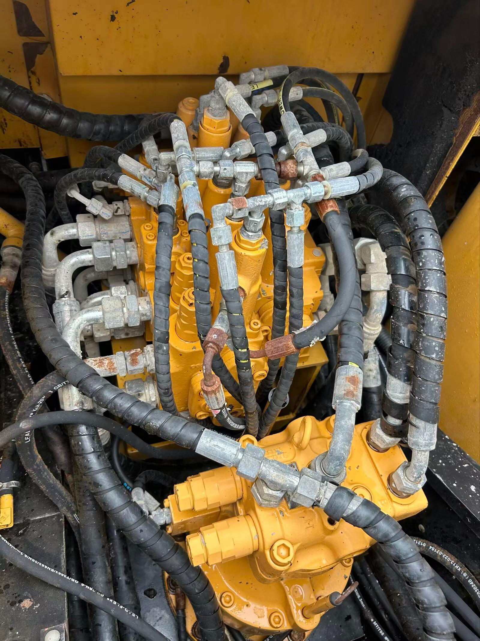 Buy Sany SY125C Used Excavator / 6 Buy Sany SY125C Used Excavator / 6