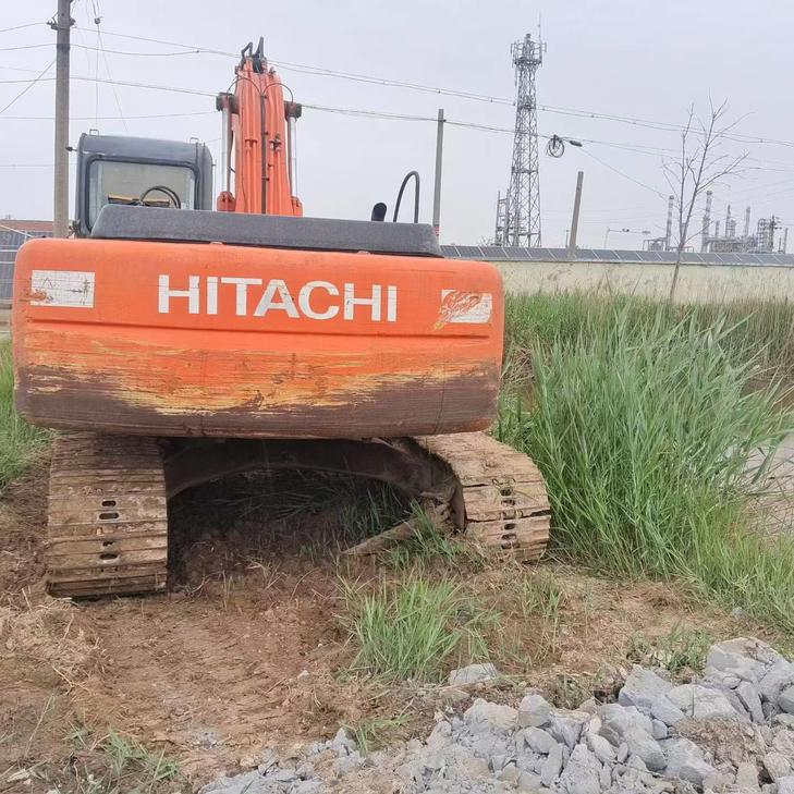 Buy Hitachi EX200 Used Excavator / 1