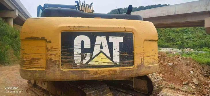 Buy Caterpillar 320D Used Excavator / 1