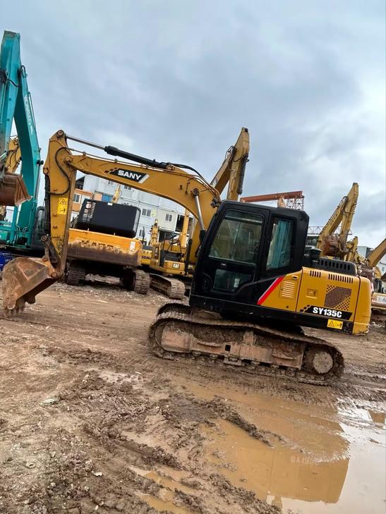 Buy Sany SY125C Used Excavator / 1