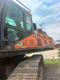 Buy Doosan DX520LC Used Excavator / 4 Buy Doosan DX520LC Used Excavator / 4