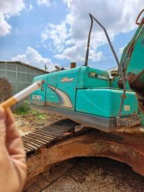 Buy Kobelco SK210 Used Excavator / 2 Buy Kobelco SK210 Used Excavator / 2