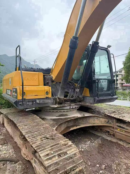 Buy Sany SY245H Used Excavator / 1