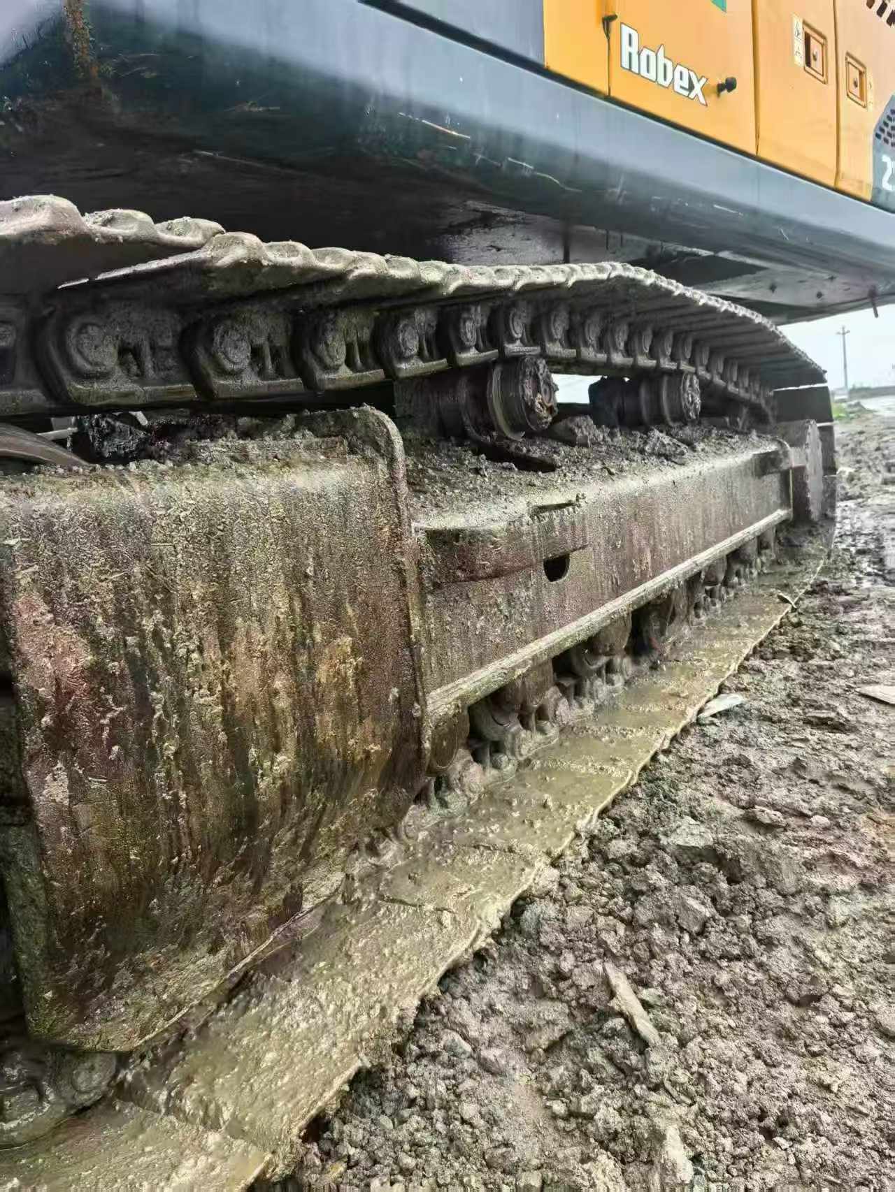 Buy Hyundai R215-7 Used Excavator / 7 Buy Hyundai R215-7 Used Excavator / 7
