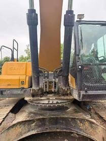 Buy Sany SY245H Used Excavator / 4 Buy Sany SY245H Used Excavator / 4