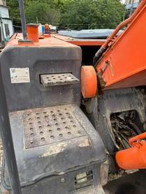 Buy Hitachi EX200-3 Used Excavator / 8 Buy Hitachi EX200-3 Used Excavator / 8