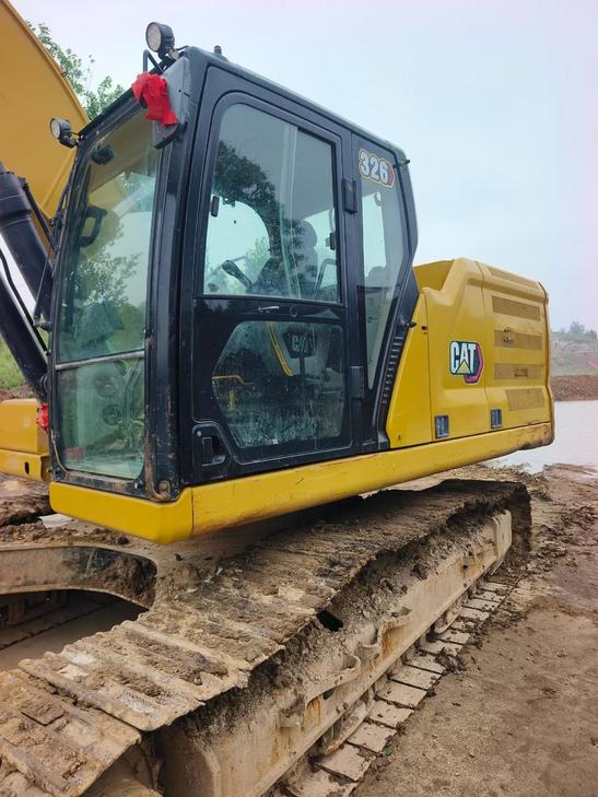 Buy Caterpillar 326DL Used Excavator / 1