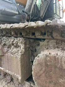 Buy XCMG XE370 Used Excavator / 4 Buy XCMG XE370 Used Excavator / 4
