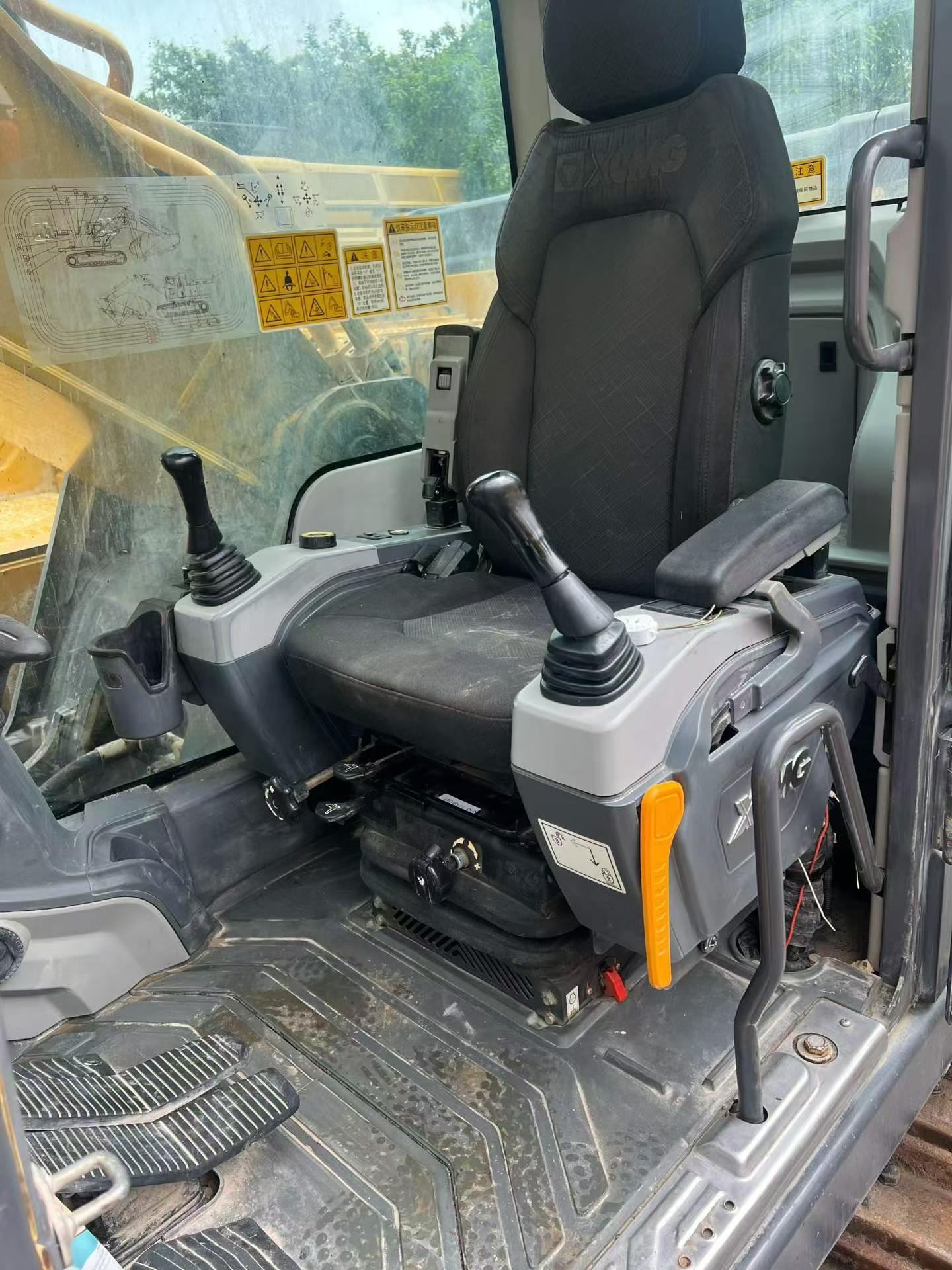 Buy XCMG XE380K Used Excavator / 4