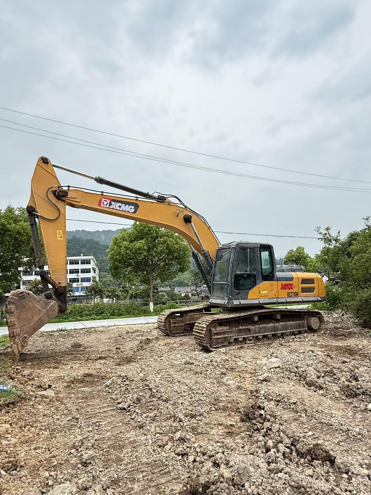 Comprar XCMG XE270DK Usado Excavadora