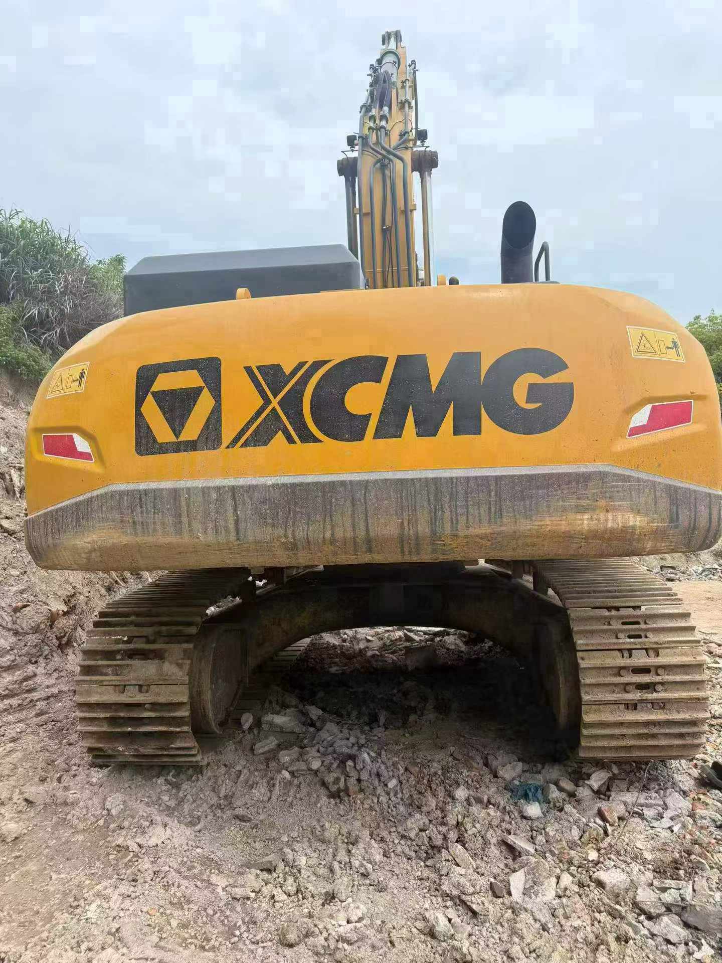 Buy XCMG XE335DK Used Excavator / 8