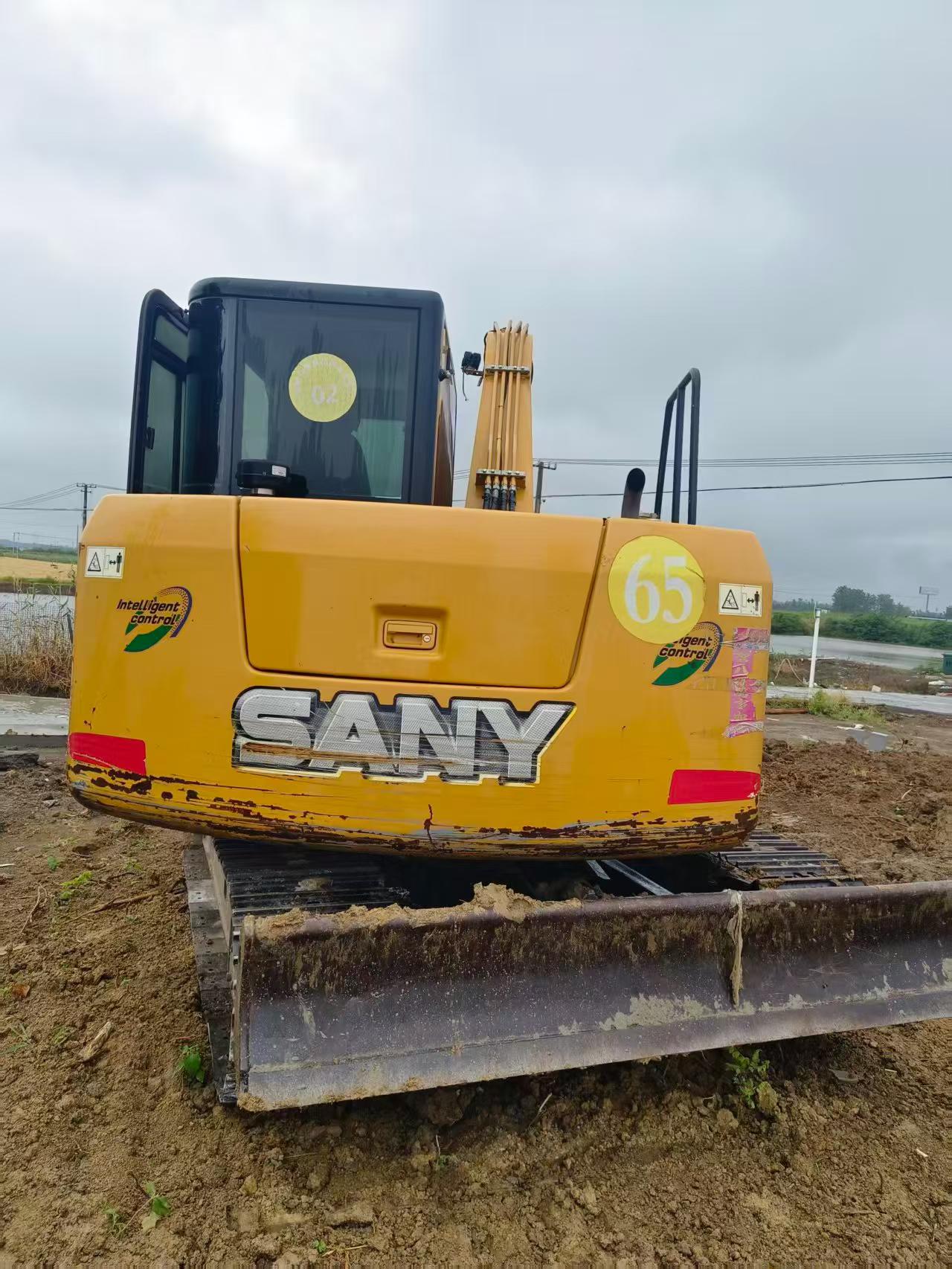 Buy Sany SY75 Used Excavator / 2