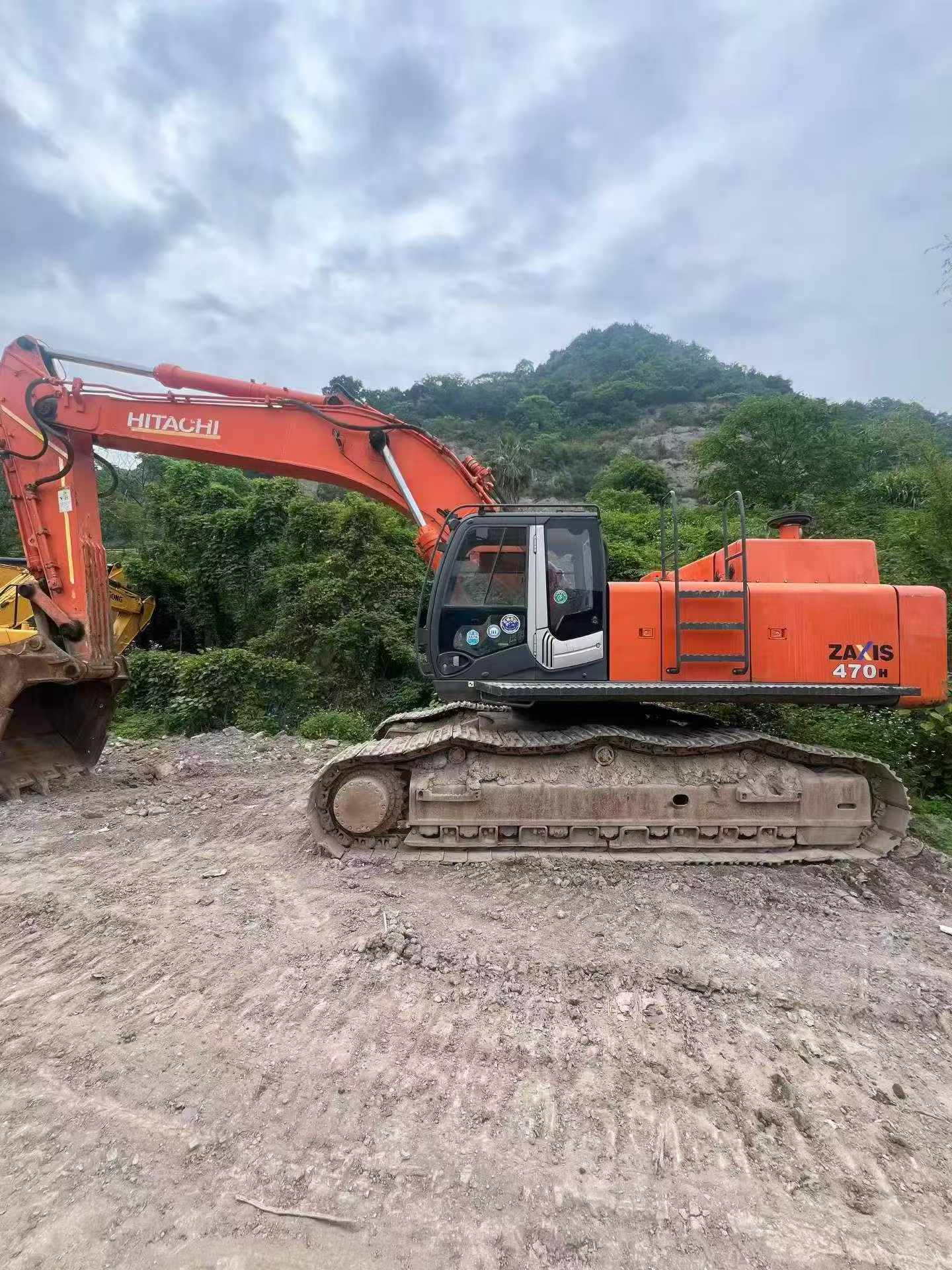 Buy Hitachi ZX470 Used Excavator / 2