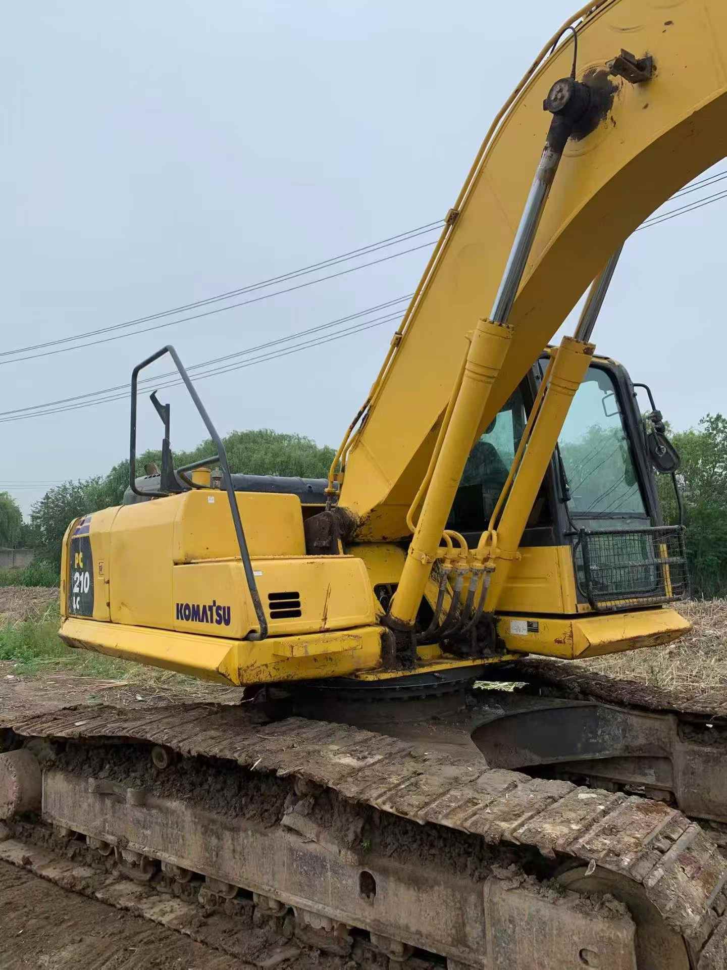 Buy Komatsu PC210LC-8 Used Excavator / 9