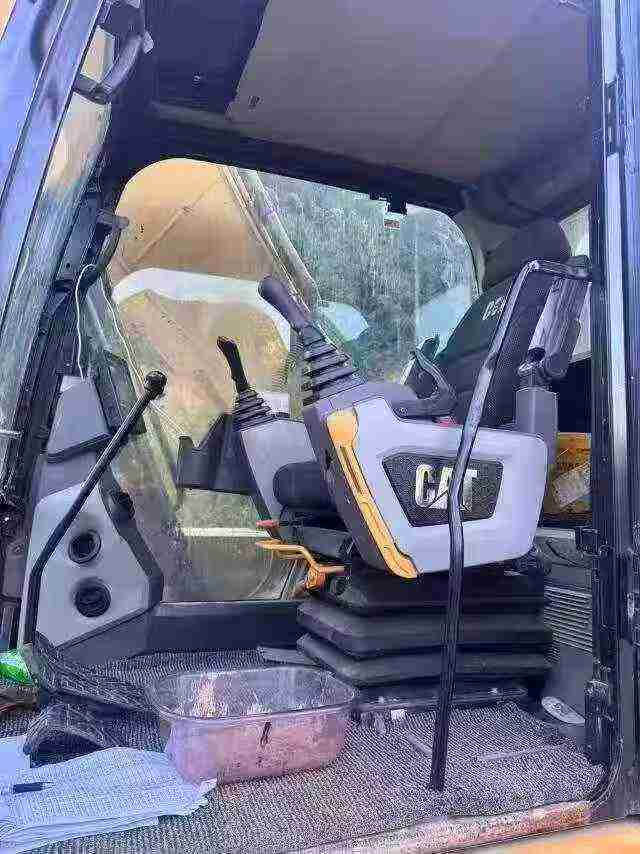 Buy Caterpillar 320A Used Excavator / 5