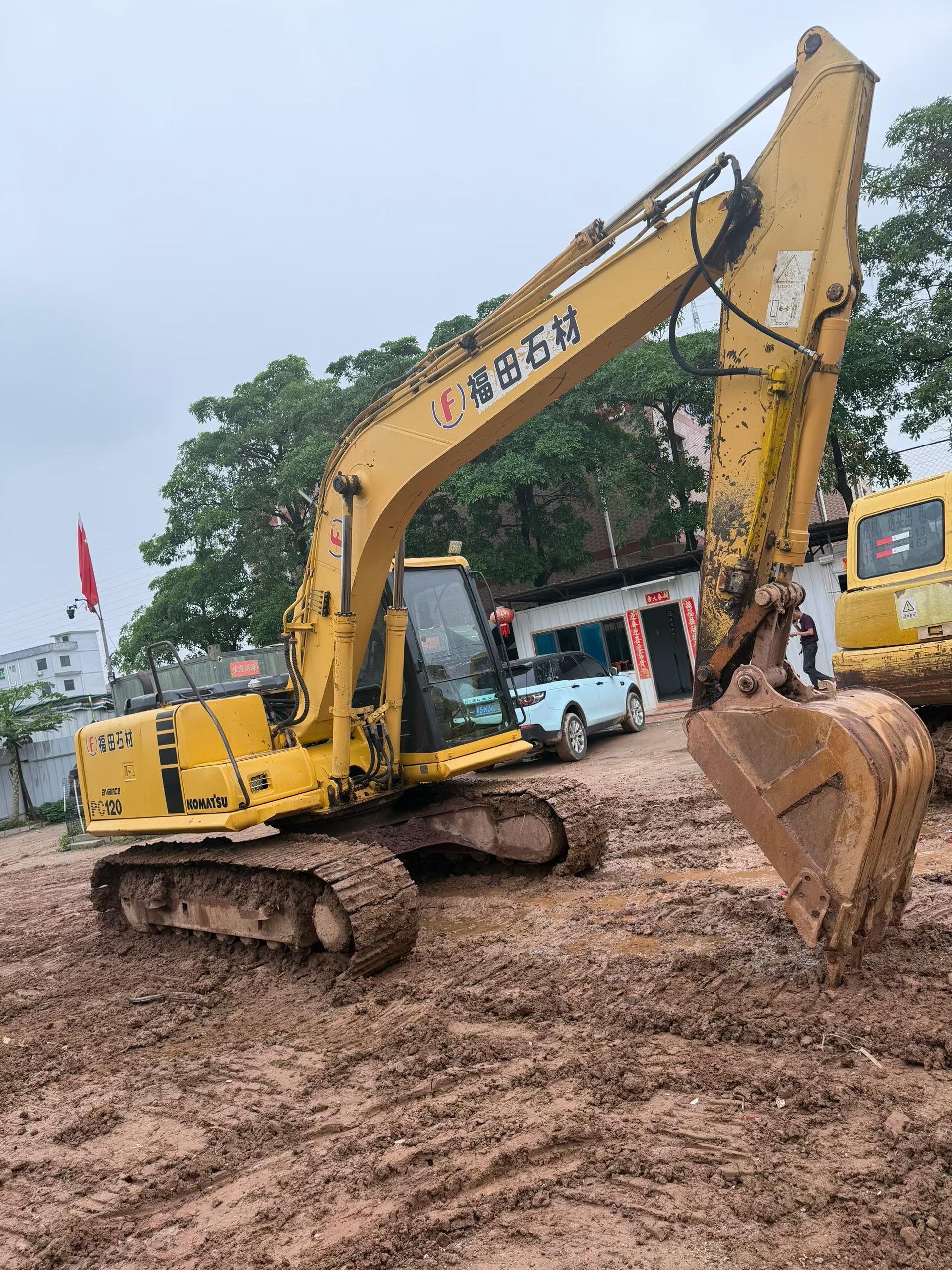 Купить Подержанный Экскаватор Komatsu PC120-6E / 4